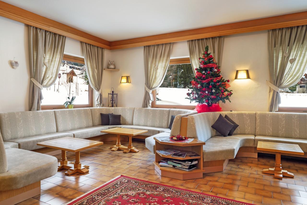 Cesa Edelweiss Living & Spa Кампитело ди Фаса Екстериор снимка